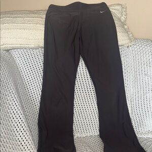 NIKE Fit Dry Flare Leggings